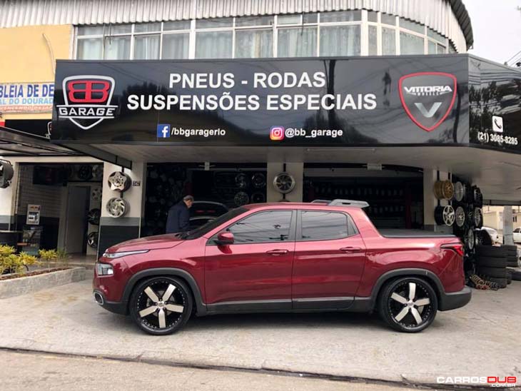 Saveiro G3 rebaixada com rodas Ruff aro 20